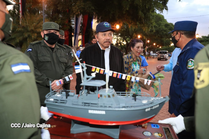 COMANDANTE